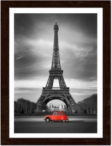 Foto in frame , Rode auto voor de Eiffeltoren , 3 maten , Rood zwart wit , Premium print