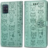 Voor Galaxy A71 5G mooie kat en hond reliëfpatroon horizontale flip lederen tas, met houder & kaartsleuven & portemonnee & cartoon sluiting & lanyard (groen)