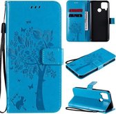 Voor OPPO Realme C12 / C15 Boom & Kat Reliëfpatroon Horizontale Flip Leren Case met Houder & Kaartsleuven & Portemonnee & Lanyard (Blauw)