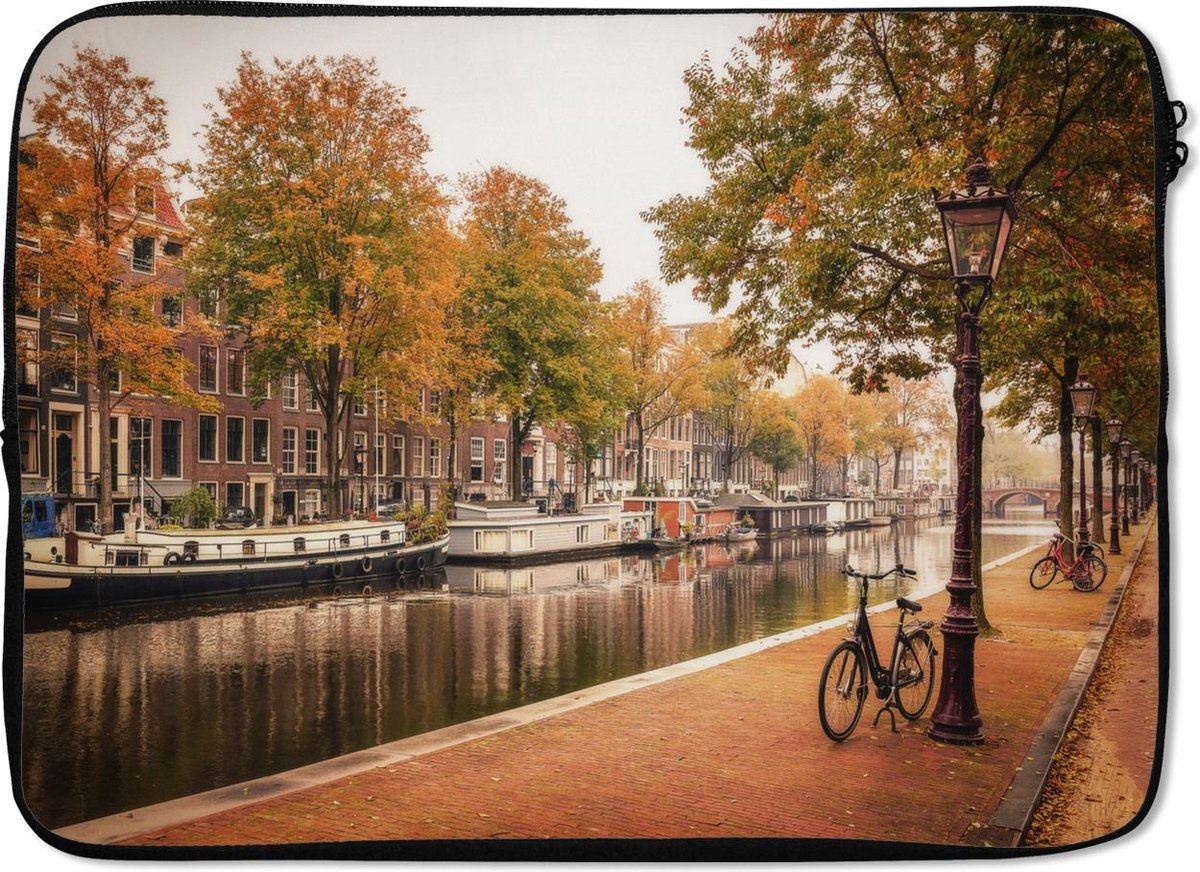 Laptophoes 13 inch - Amsterdam - Fiets - Herfst - Laptop sleeve - Binnenmaat 32x22,5 cm - Zwarte achterkant