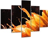 Glasschilderij -  Tulp - Oranje, Zwart - 100x70cm 5Luik - Geen Acrylglas Schilderij - GroepArt 6000+ Glasschilderijen Collectie - Wanddecoratie- Foto Op Glas