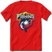 Fishing - Vissen T-Shirt | Grappig Verjaardag Vis Hobby Cadeau Shirt | Dames - Heren - Unisex | Tshirt Hengelsport Kleding Kado - Rood - XL