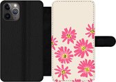 Bookcase Geschikt voor iPhone 11 Pro telefoonhoesje - Bloemen - Patroon - Minimalisme - Met vakjes - Wallet case met magneetsluiting