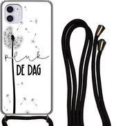 Hoesje met koord Geschikt voor iPhone 12 - Spreuken - Carpe diem - Pluk de dag - Quotes - Siliconen - Crossbody - Backcover met Koord - Telefoonhoesje met koord - Hoesje met touw