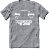 97 Jaar Legend T-Shirt | Zilver - Wit | Grappig Verjaardag en Feest Cadeau | Dames - Heren - Unisex | Kleding Kado | - Donker Grijs - Gemaleerd - XL