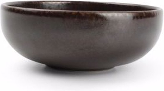 Ronde kom van Salt&Pepper in chocoladebruin met een glanzende afwerking, 12 cm breed en 5 cm hoog.