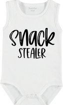 Baby Rompertje met tekst 'Snack stealer' | mouwloos l | wit zwart | maat 50/56 | cadeau | Kraamcadeau | Kraamkado