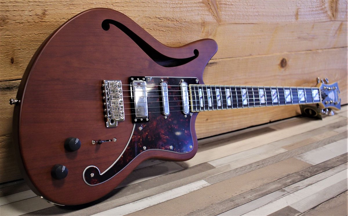 D'angelico Deluxe Bedford SH Tremolo Matte Walnut - Elektrische gitaar - bruin