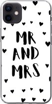 Geschikt voor iPhone 12 mini hoesje - Quotes - 'Mr and Mrs' - Hart - Spreuken - Siliconen Telefoonhoesje