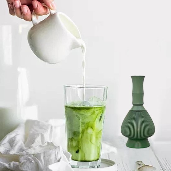 Draagbare Blender Roerder - Handmatige Mixer - Drankjes Bereiden - Traditioneel Japans Ontwerp - 6x13cm - Groen — afbeelding 3