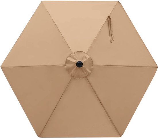 Beige parasoldoek met centraal zwart knopje en touwtje, bovenkant zichtbaar.