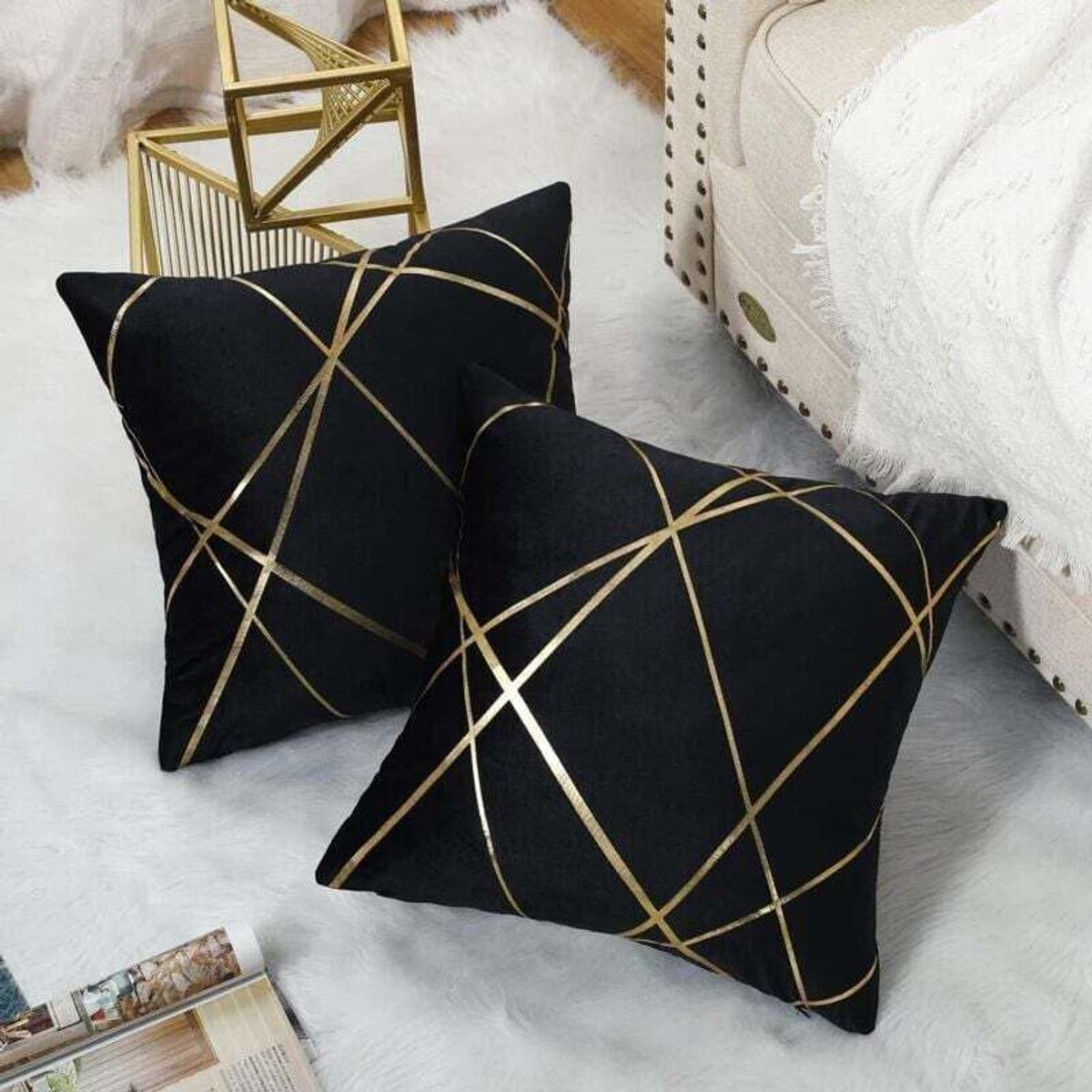 Kussenhoes van 45x45 cm, zwarte decoratieve kussensloop, merkproduct, kussen met goudkleurige rand en geometrisch patroon, geschikt voor woonkamer, slaapkamer, bank, sofa, set van 2.