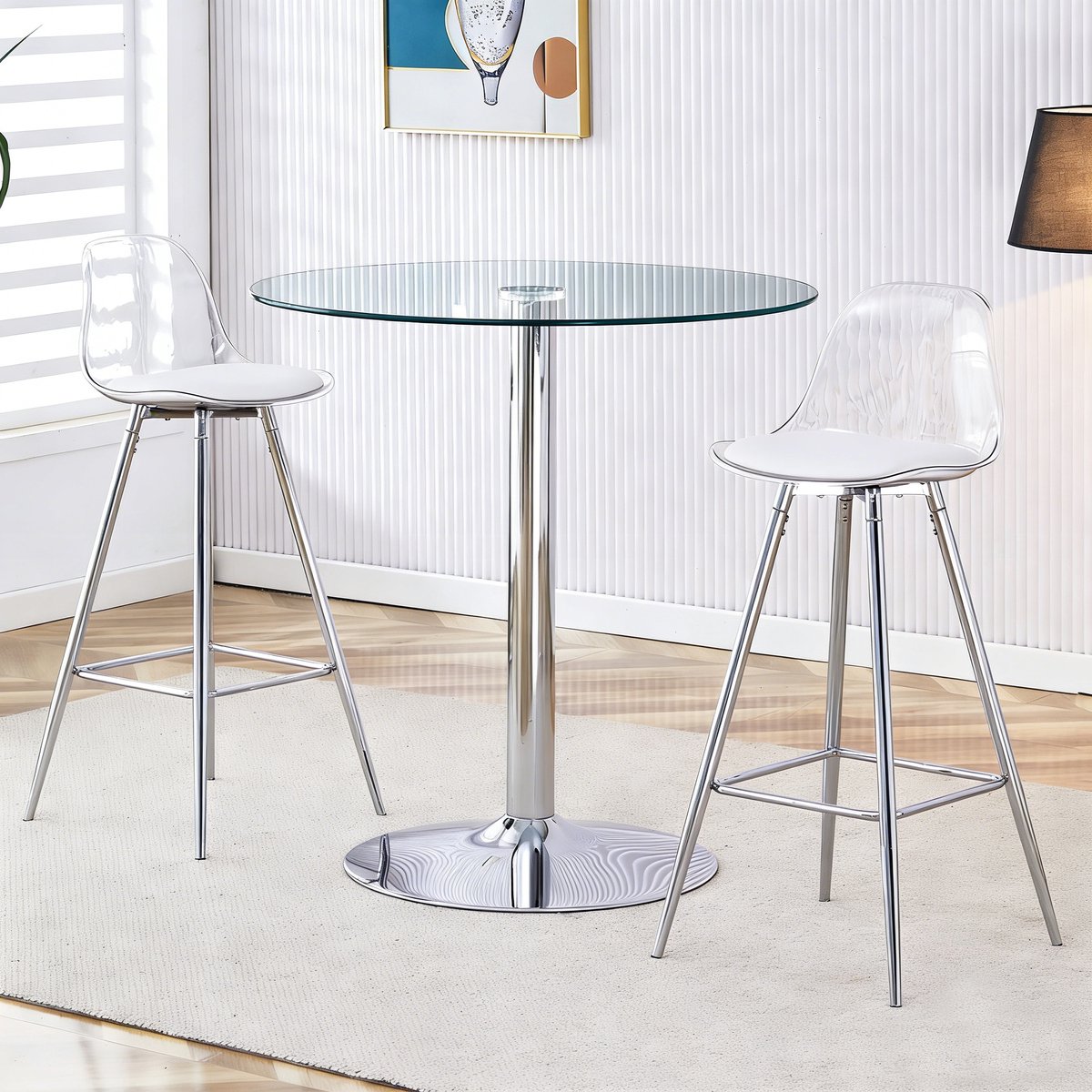 Flexibele barset: Ronde glazen tafel met een diameter van 89 cm + 2 barkrukken met zilverkleurige poten. • Transparante look • Veelzijdig in gebruik • Creëert een ruimtelijk effect en bespaart ruimte.