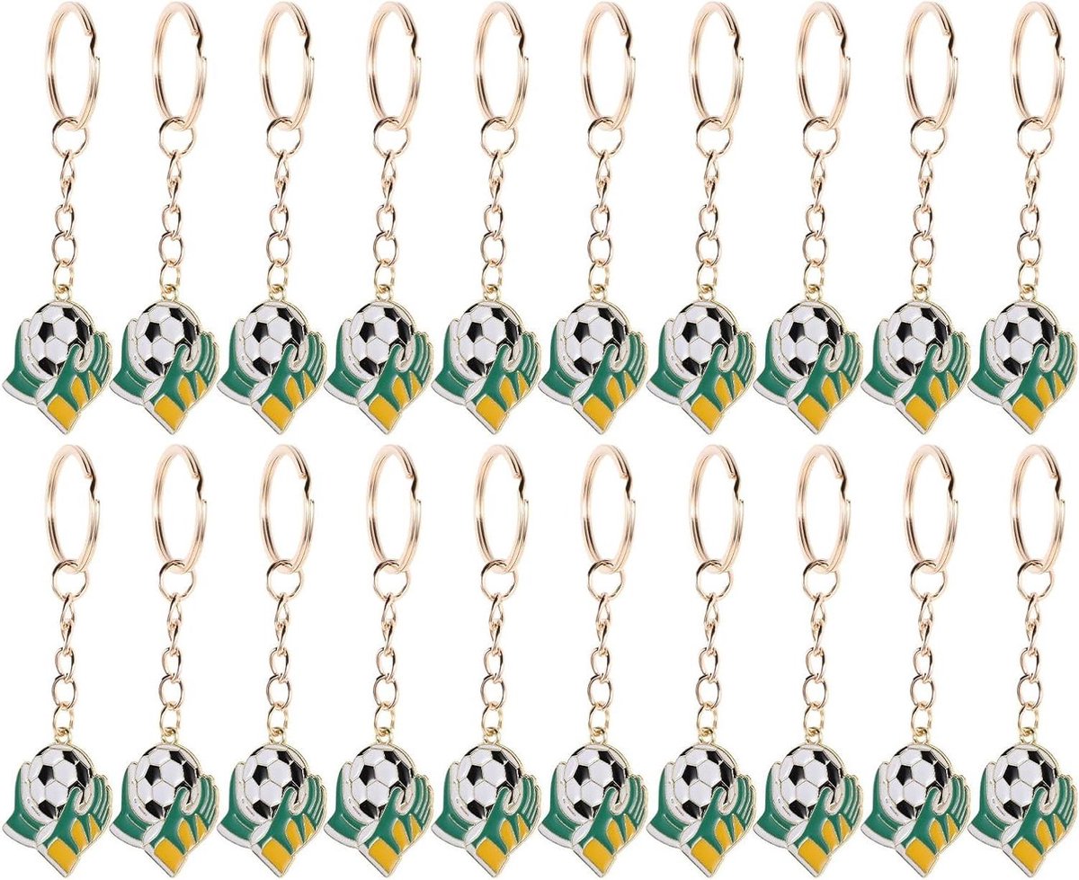 Voetbal Sleutelhangers - Sportieve Hangers - Team Cadeaus - Set van 20 stuks - 8 x 2.4 cm - Diverse kleuren