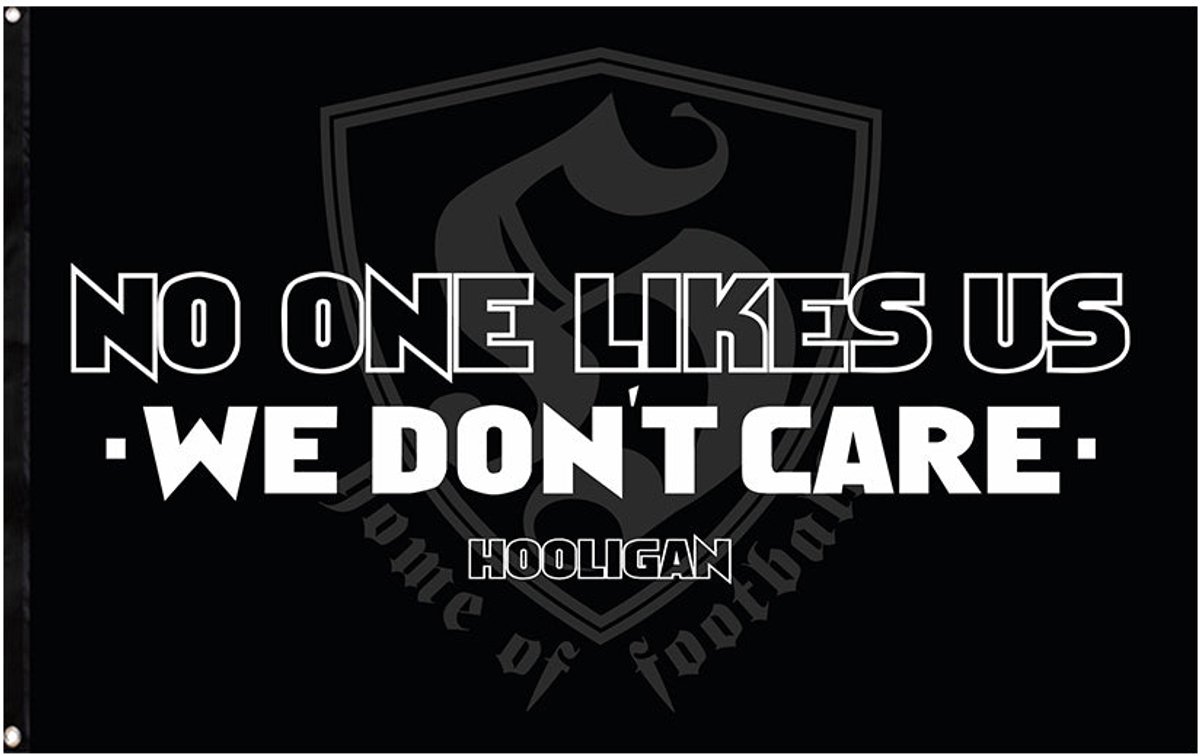 Hooligan Streetwear Vlag We Don't Care