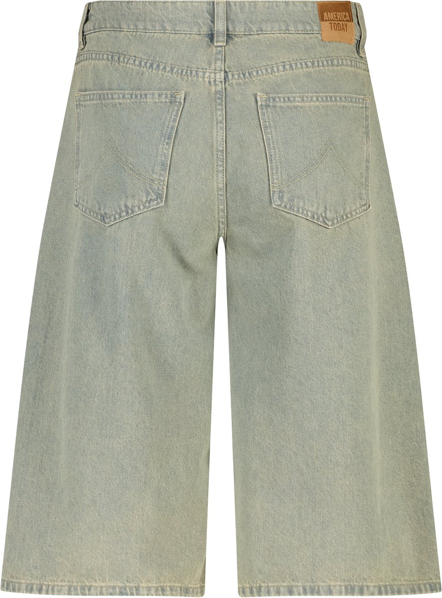 Short Nella