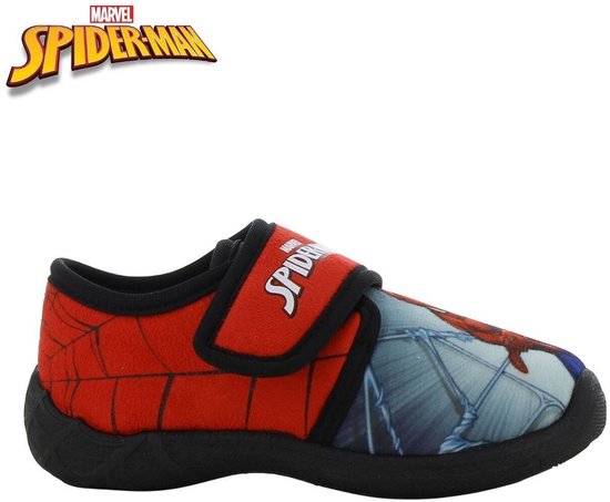 Zijaanzicht van rode Spiderman pantoffel met Spiderman print, zwarte zool en klittenbandsluiting.
