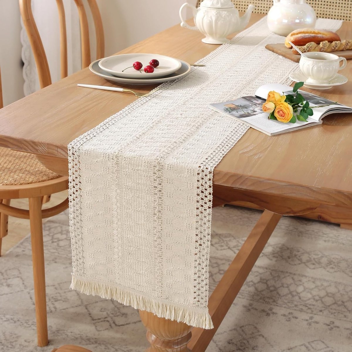 Boho Macrame Tafelkleed met Kwasten 180 x 30 cm - Haakwerk Tafeldecoratie voor Bruiloften en Feestjes, Wasbaar en Stijlvol