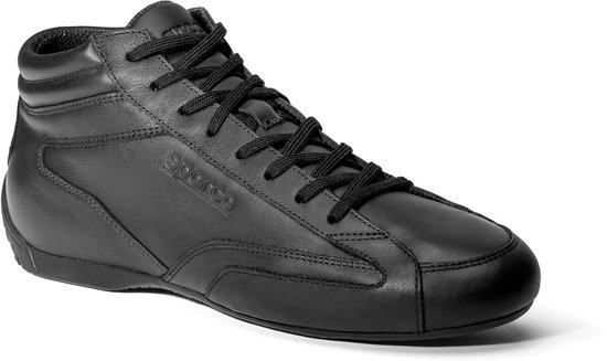 Sneaker mi-montante noire Sparco en cuir à lacets, design ajouré et nom de marque sur le côté.