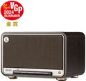 Edifier D32 speaker met een donkerhouten afwerking en gouden details. "VGP 2024 SUMMER" logo.