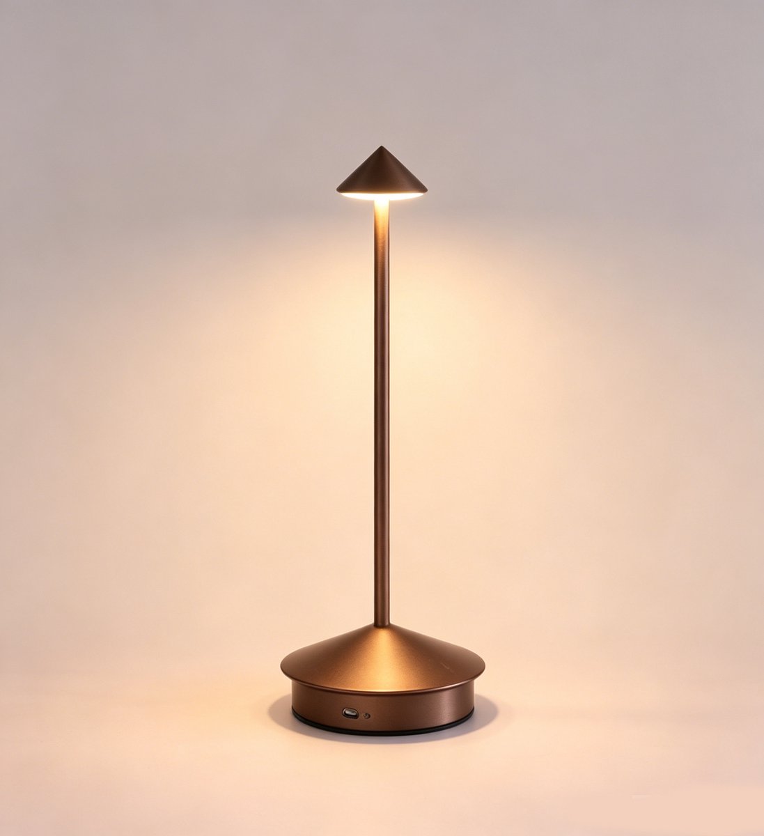 Oneay Nachtlampje / Creatieve tafellamp met puntvormige bovenkant — Oplaadbare lamp voor kamperen in de buitenlucht, sfeerverlichting voor restaurants, cafés en bars — Geschikt voor binnen- en buitengebruik.