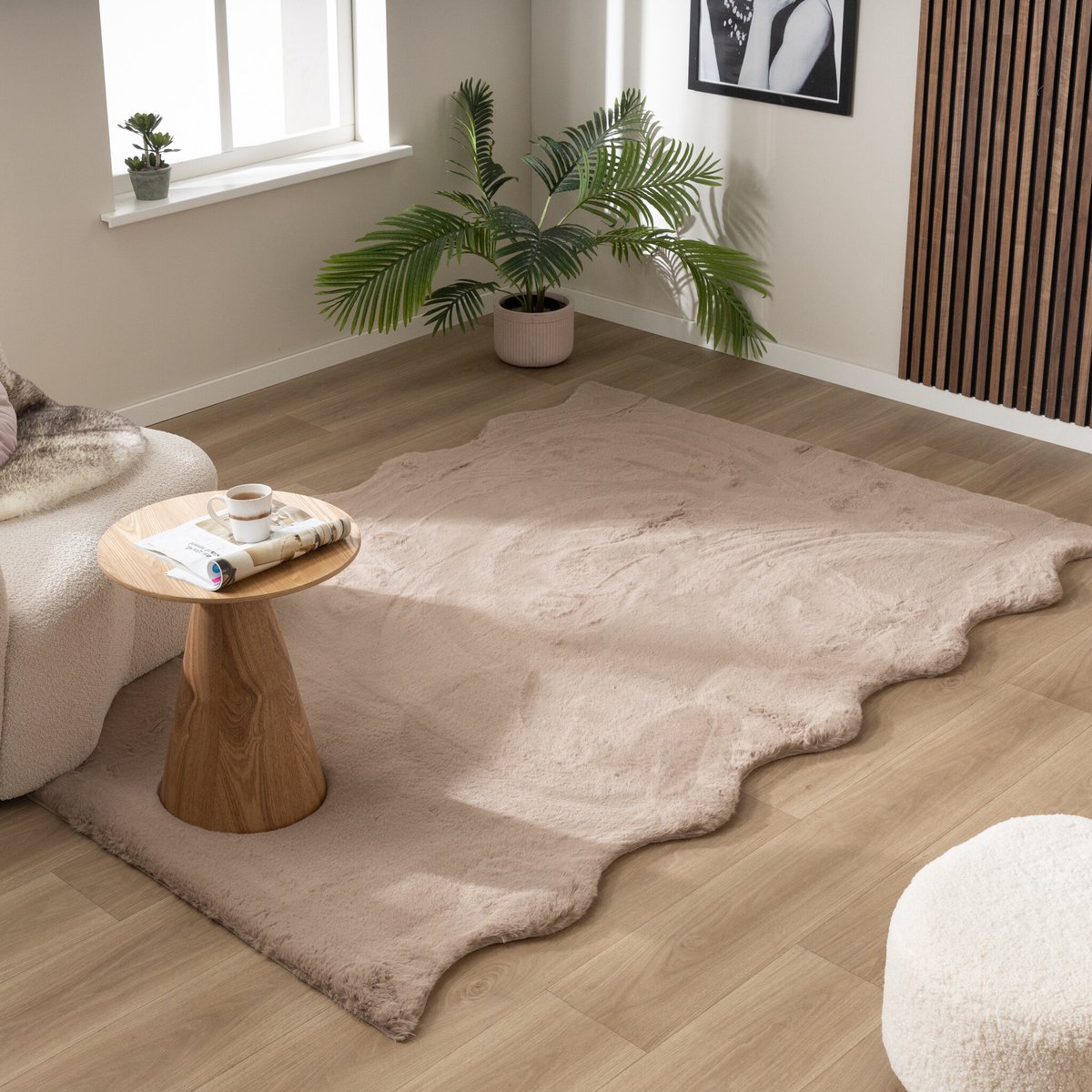 NATURL. Zacht hoogpolig vloerkleed - Comfy Supreme Wavy Taupe - 80x150cm