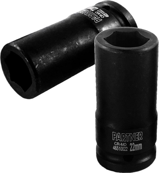 Twee zwarte, diepe doppen met 6 zijkanten. Eén dop is rechtopstaand en toont het merk Partner, Cr-Mo, 46510022 en 22mm. De andere dop ligt erachter.