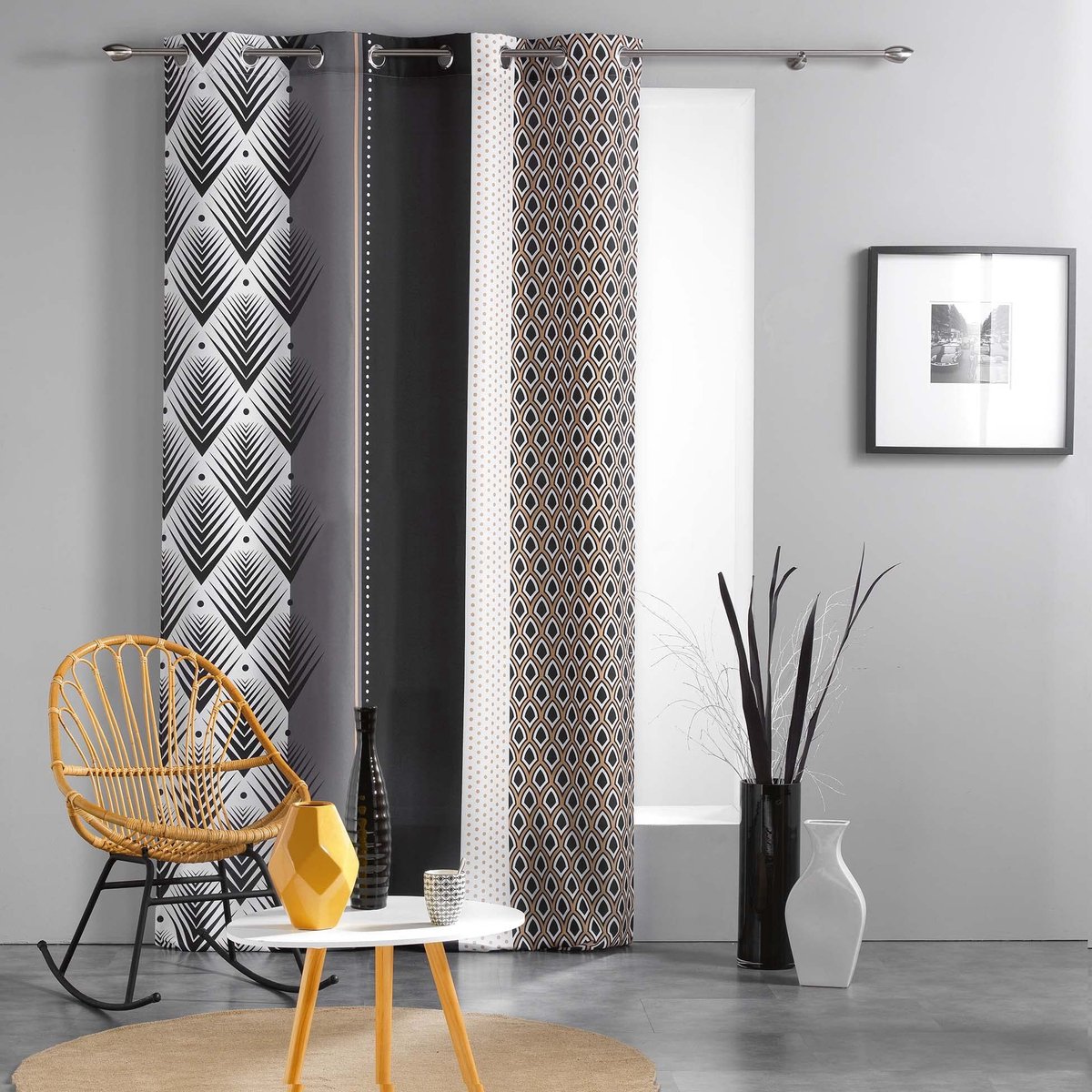 Dailygoods- Oogjesgordijn 140 x 260 cm - Zwart - Polyester - 1 stuk - Bedrukt - Niet in de