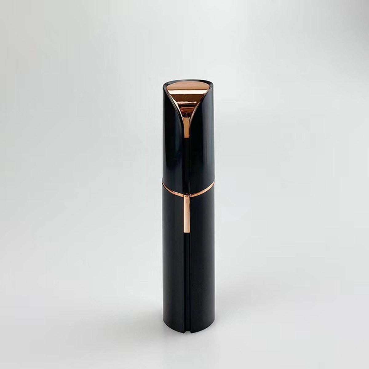 Oplaadbare Elektrische Wenkbrauwtrimmer & Gezichtsontharing, Pijnloze Precisietrimmer in Luxe Lipstiftvormig Design, Zwart-Roségoud