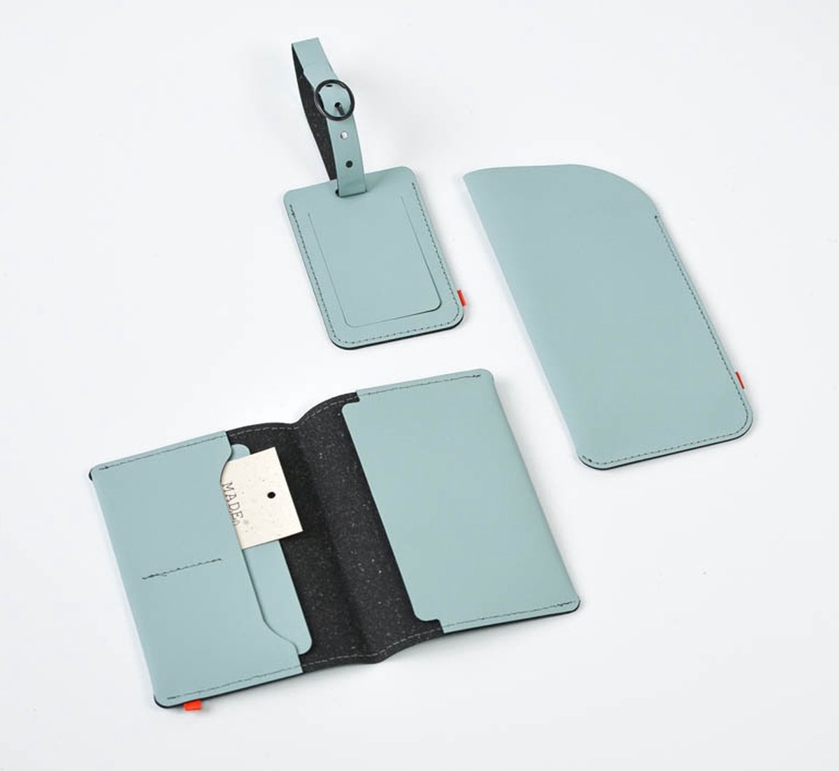 Brillenkoker, Paspoort hoesje en Bagagelabel - Complete Reisset van Gerecycled Leer - Oceaan Groen - Travel Kit | MADE out of