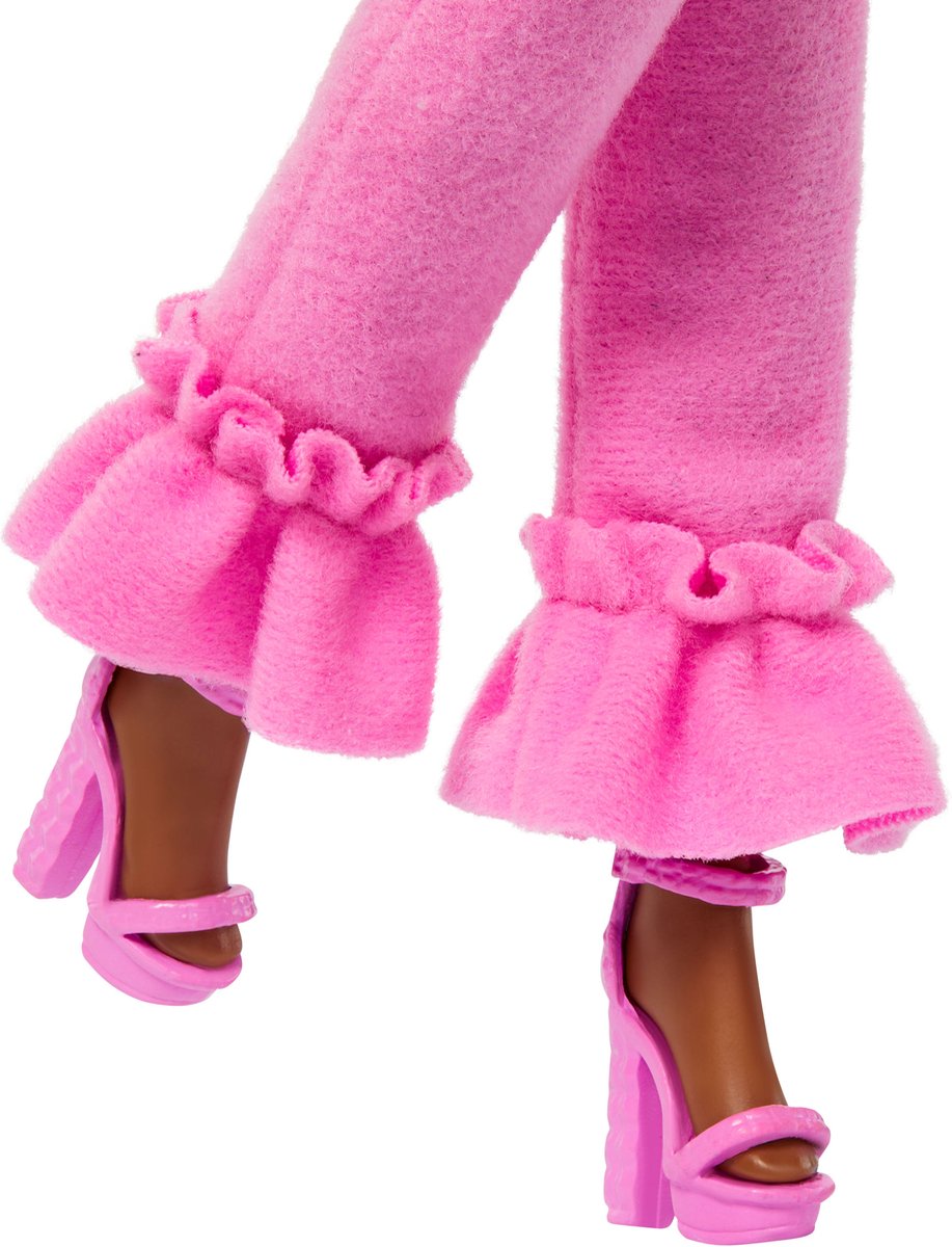 Barbie Deluxe Stijl - Zachtroze set met namaakbont - Barbiepop — afbeelding 7