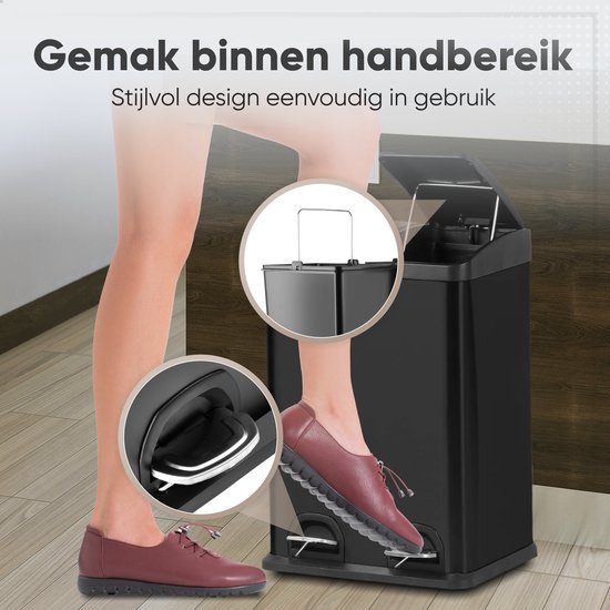Zwarte vuilnisbak met twee pedalen en twee vakken, getoond met een vrouw met rode schoenen die een pedaal indrukt.