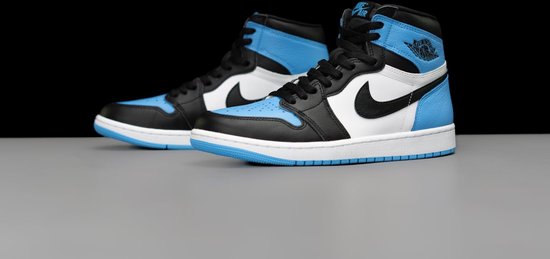 jordan 1 retro high blue toe