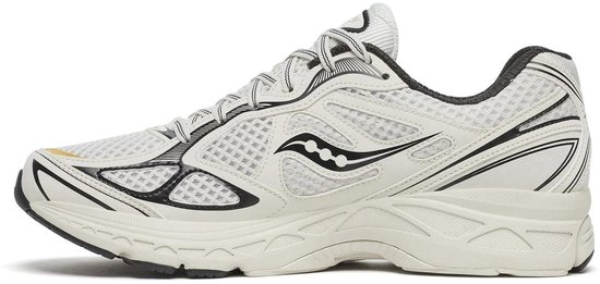 Witte Saucony Guide 7 sneaker met mesh, zwarte en gouden accenten.