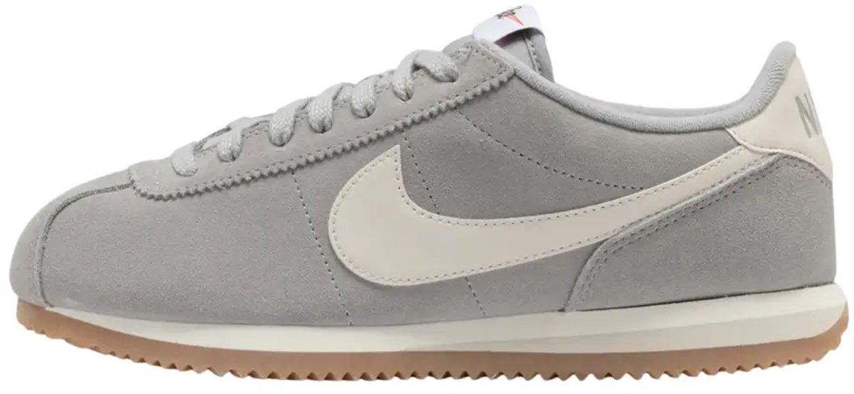 Nike cortez in de kleur . Zwart