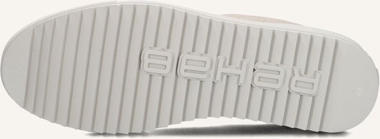 Onderkant van crème suède lage sneaker met beige veters, met Rehab-logo in de zool.