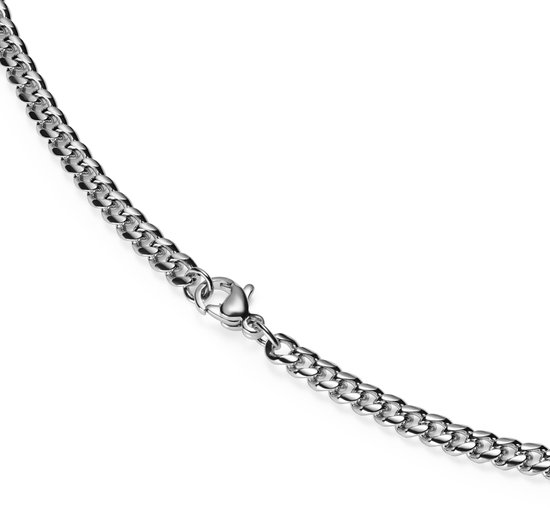 Sluiting van een zilverkleurige schakelketting met karabijnsluiting.