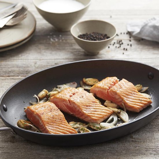 Point-Virgule Pan-à-moi Vispan - Ovaal - Gietijzer - Excalibur coating - 38x26cm