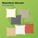 Meerdere kleuren: crème, grijs, taupe, groen, wit en oranje. Voor elke stijl.