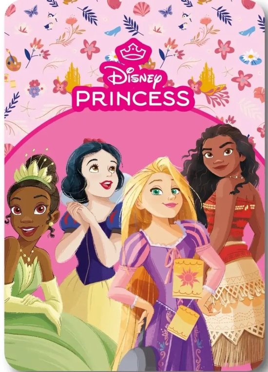 Tiana, Sneeuwwitje, Rapunzel en Moana op een roze achtergrond met bloemen en Disney Princess-logo.