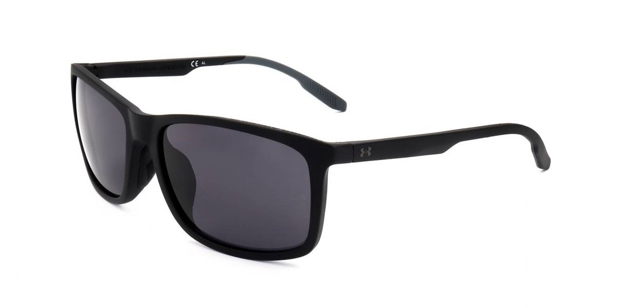Under Armour UA LOUDON/F Matte black 60/17/145 MAN Zonnebrillen