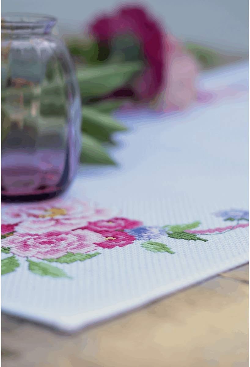 Klassieke Kruissteek Tafelkleed Set met Bloemenboeket Ontwerp