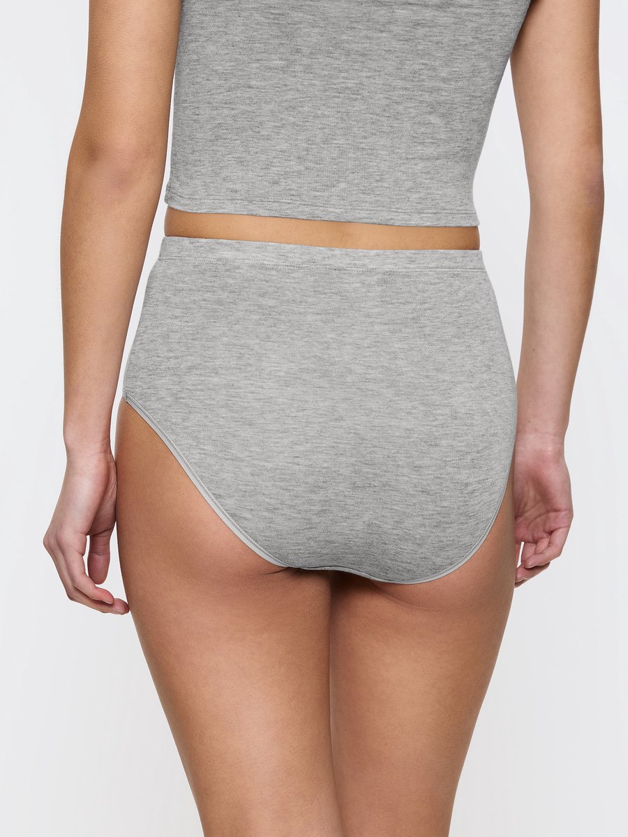 Triumph Maxislip Beauty Layers