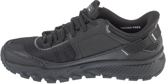 Zwarte Skechers heren sneaker, zijaanzicht. De sneaker heeft een 'Hands Free Slip-Ins' logo.