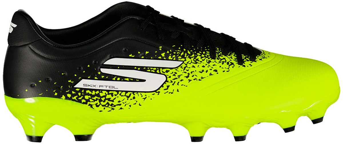 Skechers Gold FG voetbalschoenen in felgeel met zwart, ontworpen voor acceleratie en grip op vaste grond. EU 45.