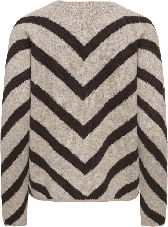 Beige trui met donkerbruine visgraatprint, lange mouwen en ronde hals.