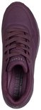 Sneaker Skechers UNO bordeaux, vue de dessus, avec lacets et amorti à air.