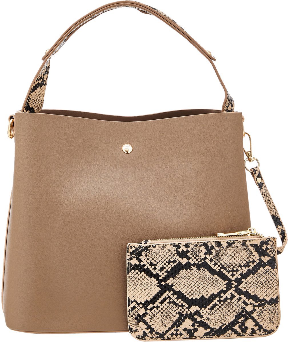 usha Handtas
