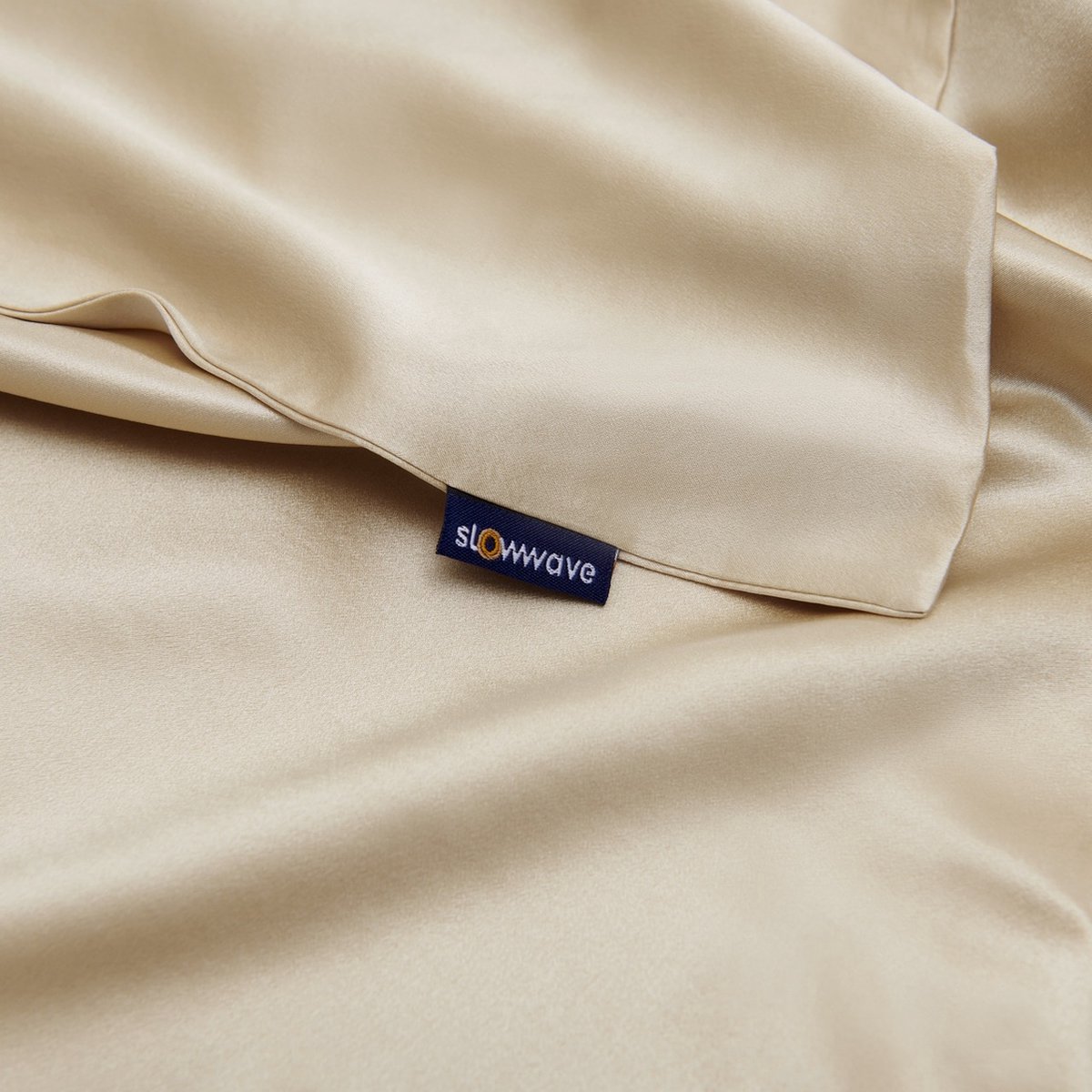 Slowwave Premium Silk Pillowcase - Kleur: Champagne - 100% moerbeizijde - 22 momme - Hoogste kwaliteit (grade 6A) - 60x70cm — cadeau in Wonen & Interieur - foto 3