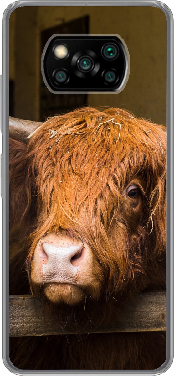 Telefoonhoesje Geschikt voor Xiaomi Geschikt voor Poco X3 NFC hoesje - Schotse Hooglander - Boerderij - Schuur - Siliconen Telefoonhoesje Telefoonhoesje